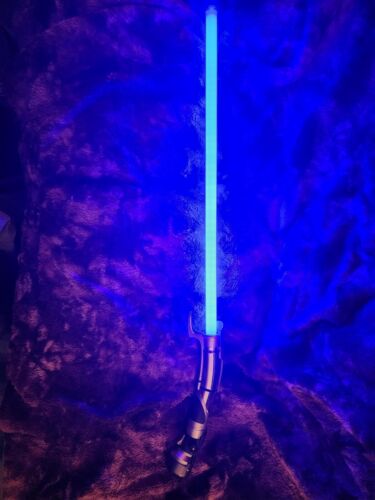 Count Dooku Lightsaber (Jedi)