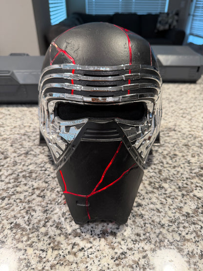 Kylo Ren Reforged (Pre-Owned)