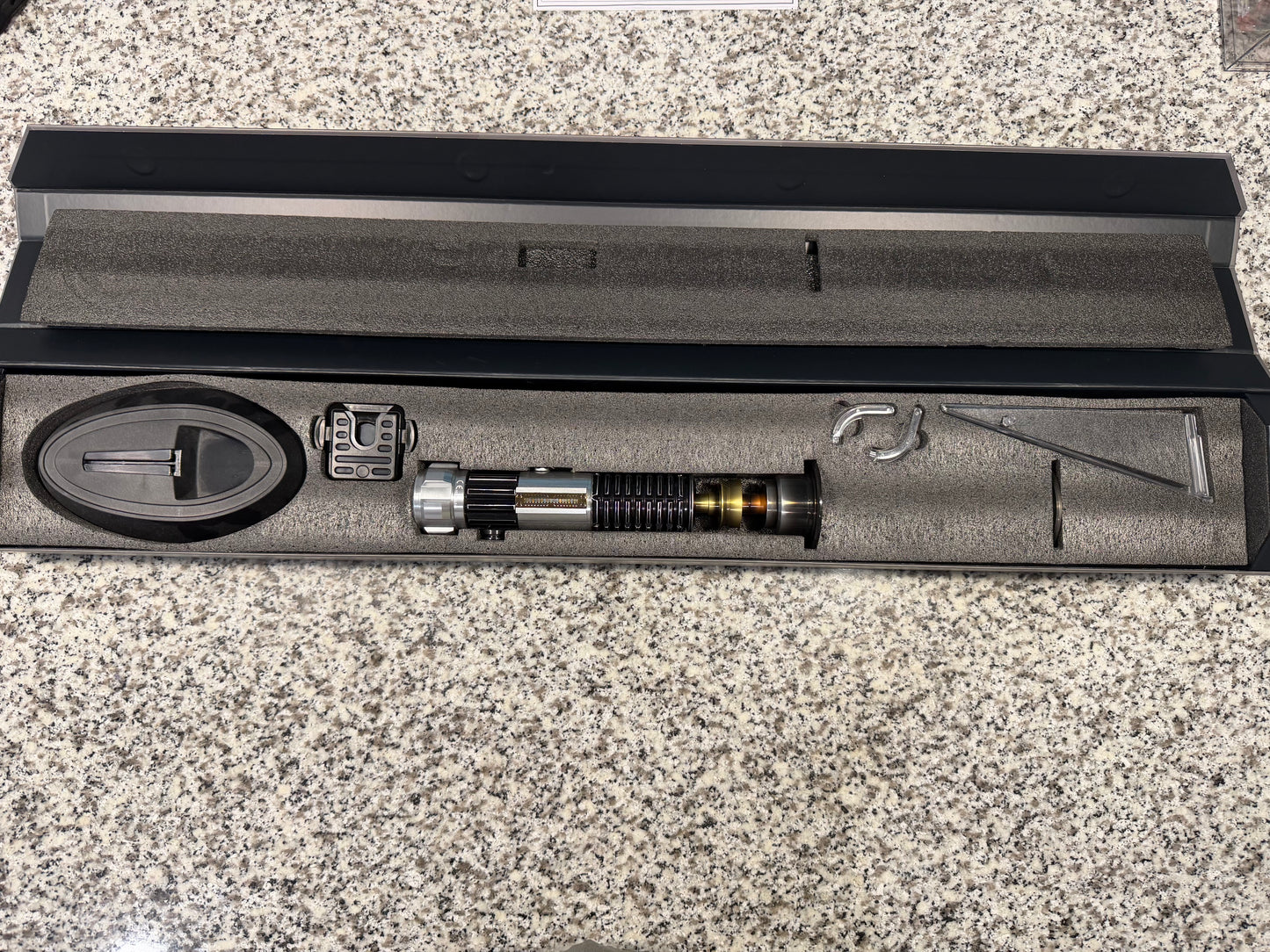 Obi Wan Kenobi Lightsaber Box Set (Pre-Owned)
