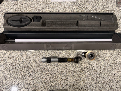 Obi Wan Kenobi Lightsaber Box Set (Pre-Owned)