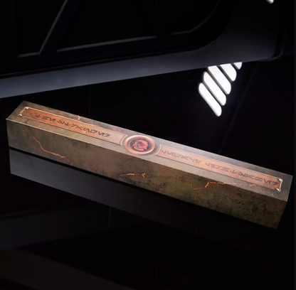 The Stranger Legacy Lightsaber Set – Limited Edition